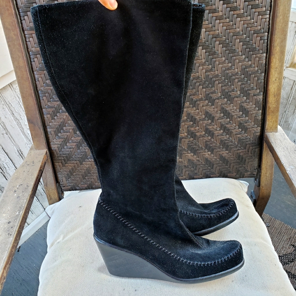 Black Suede Gather Round Wedge Boots